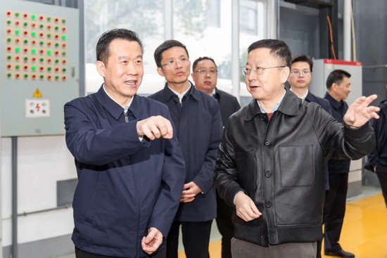 湖北省委常委、政法委書記王林虎調(diào)研華工科技中試基地